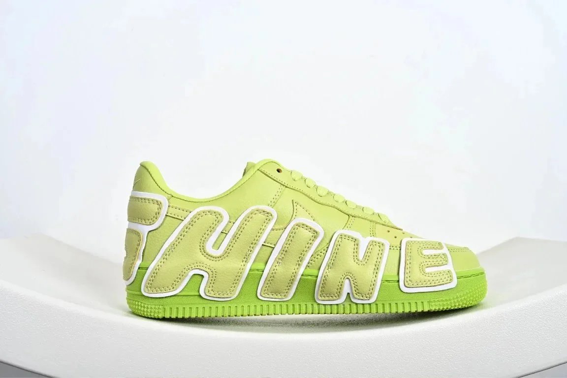 Nike x Supreme Air Force 1 Low Sneakers — Lime product photo 3