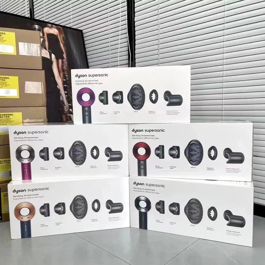 Dyson Supersonic Hair Dryer with Attachments product photo 3