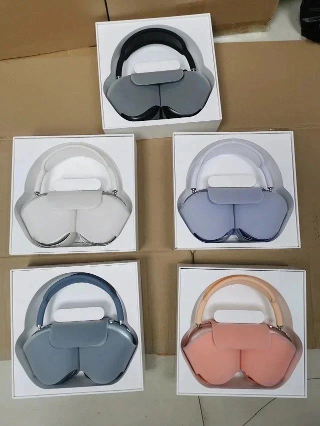 Apple AirPods Max Wireless Over-Ear Headphones with Smart Case