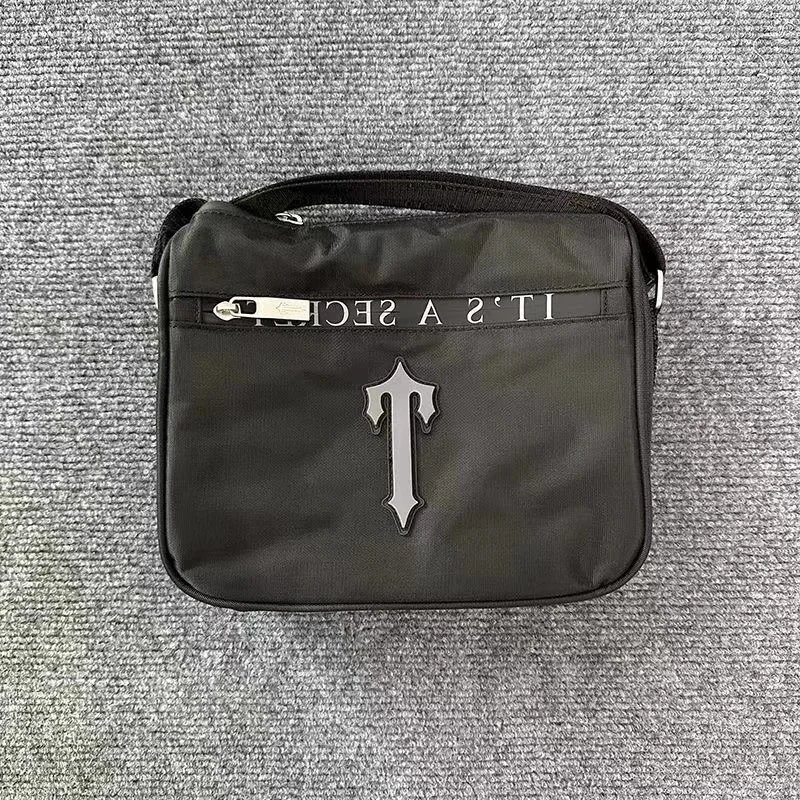 Trapstar black crossbody bag product photo 1