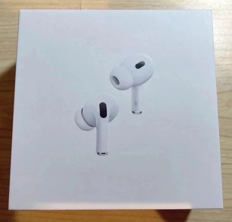 Apple AirPods Pro (2nd Generation) Wireless Earbuds with Charging Case product photo 2