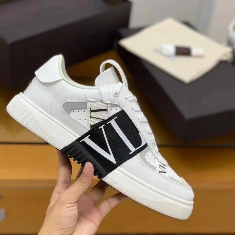 IV 小白鞋 6