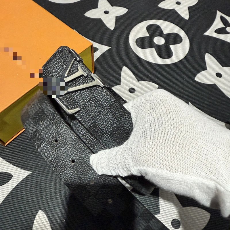 Black Checkered Silver Buckle [No Gift Box]
