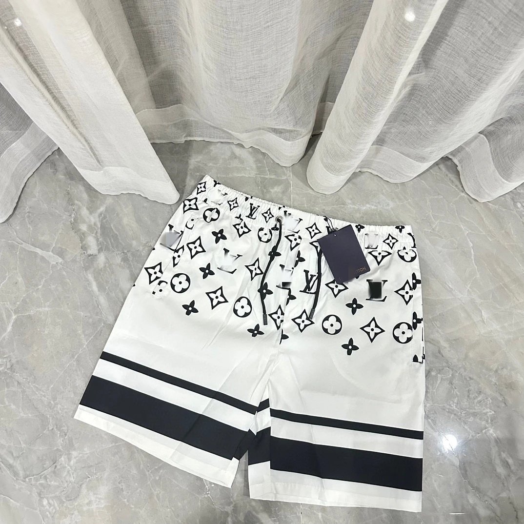 Burberry shorts — V 2306 white colorway — USFans Spreadsheet photo