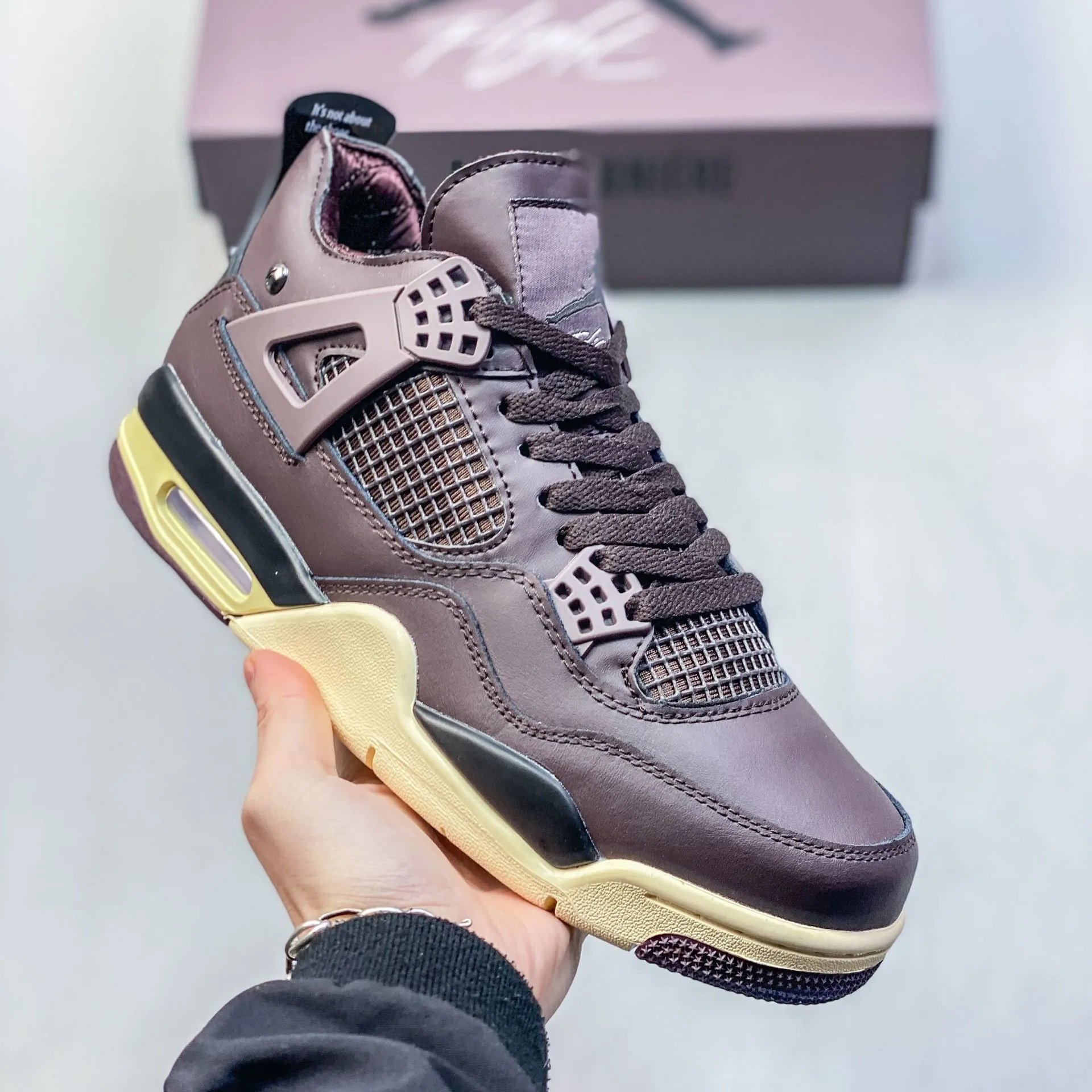 Jordan 4 Vivid Sulfur — 3 colorway — USFans Spreadsheet photo