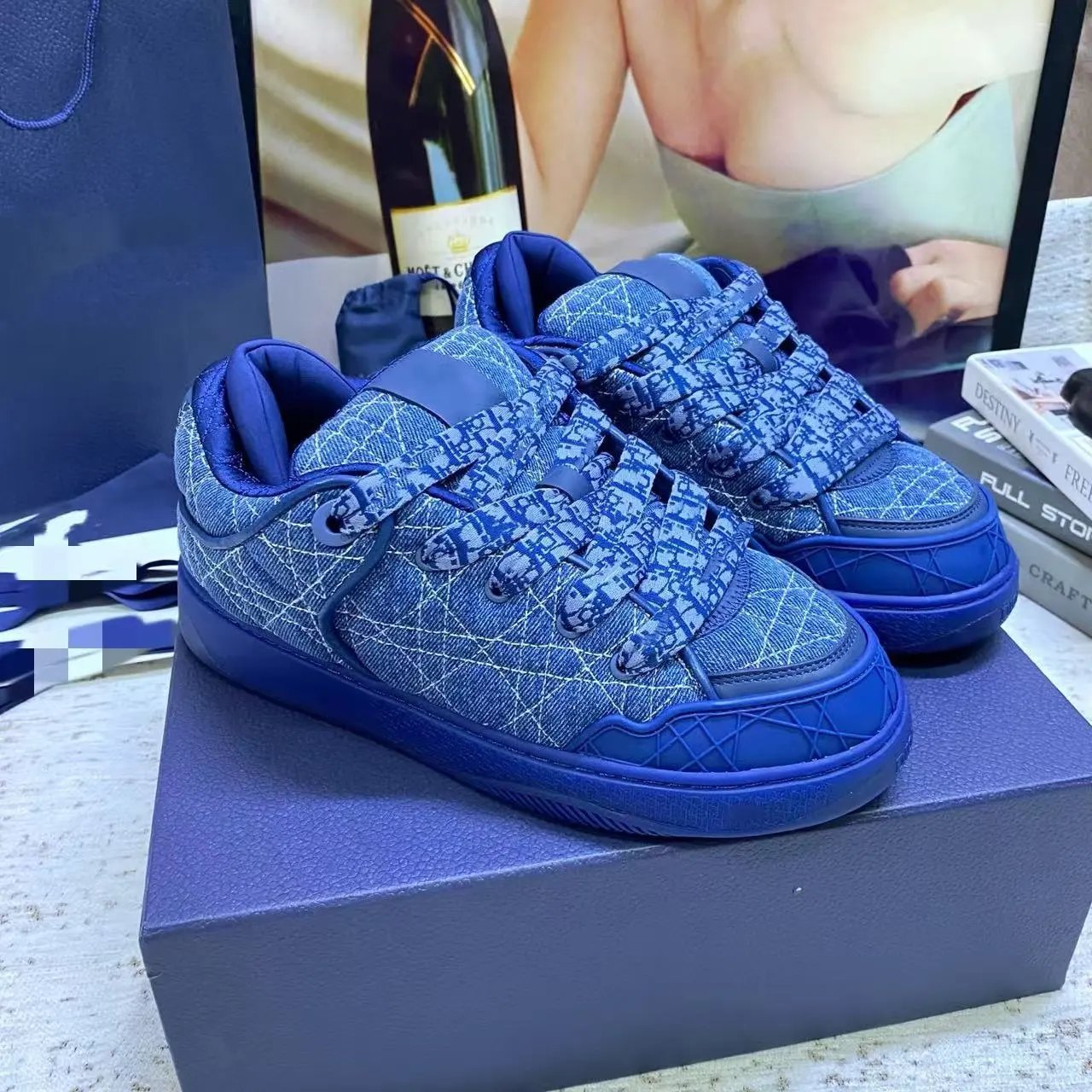 深蓝色代购品质