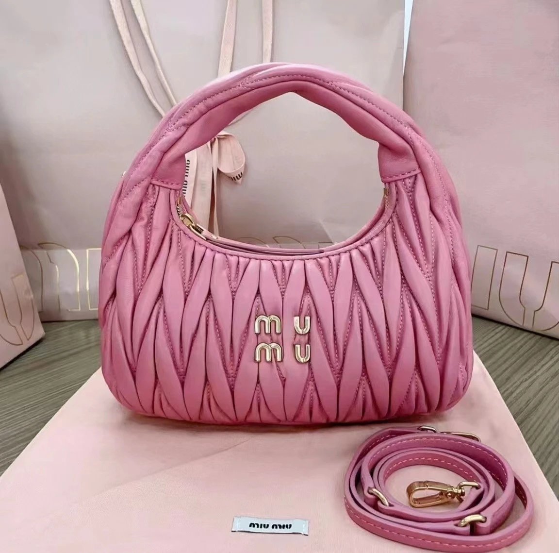 Miu miu Bag — Pink [Original logo Comes with a gift box】 colorway — USFans Spreadsheet photo