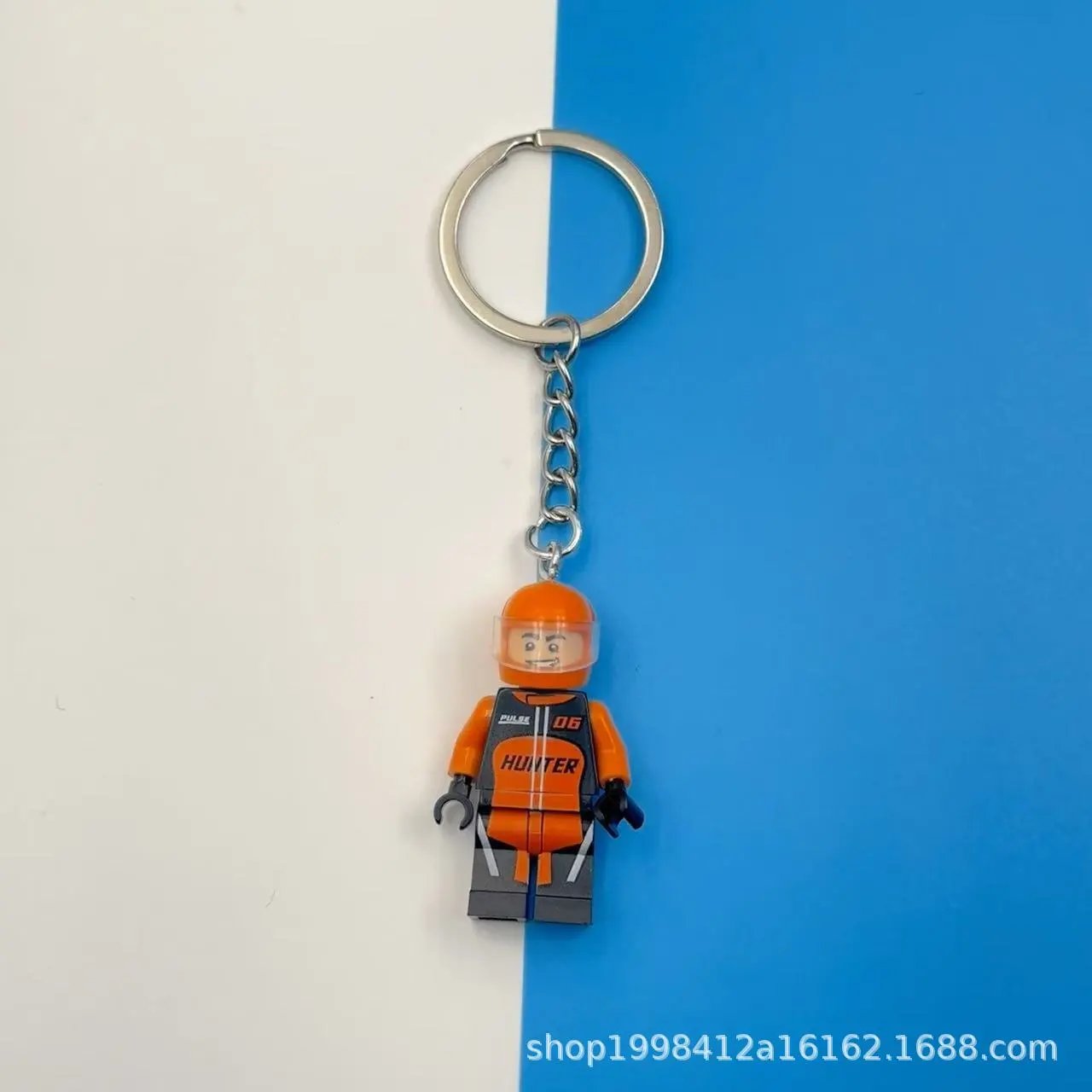 Lego Keychain Pendants — Racing driver L 7 colorway — USFans Spreadsheet photo