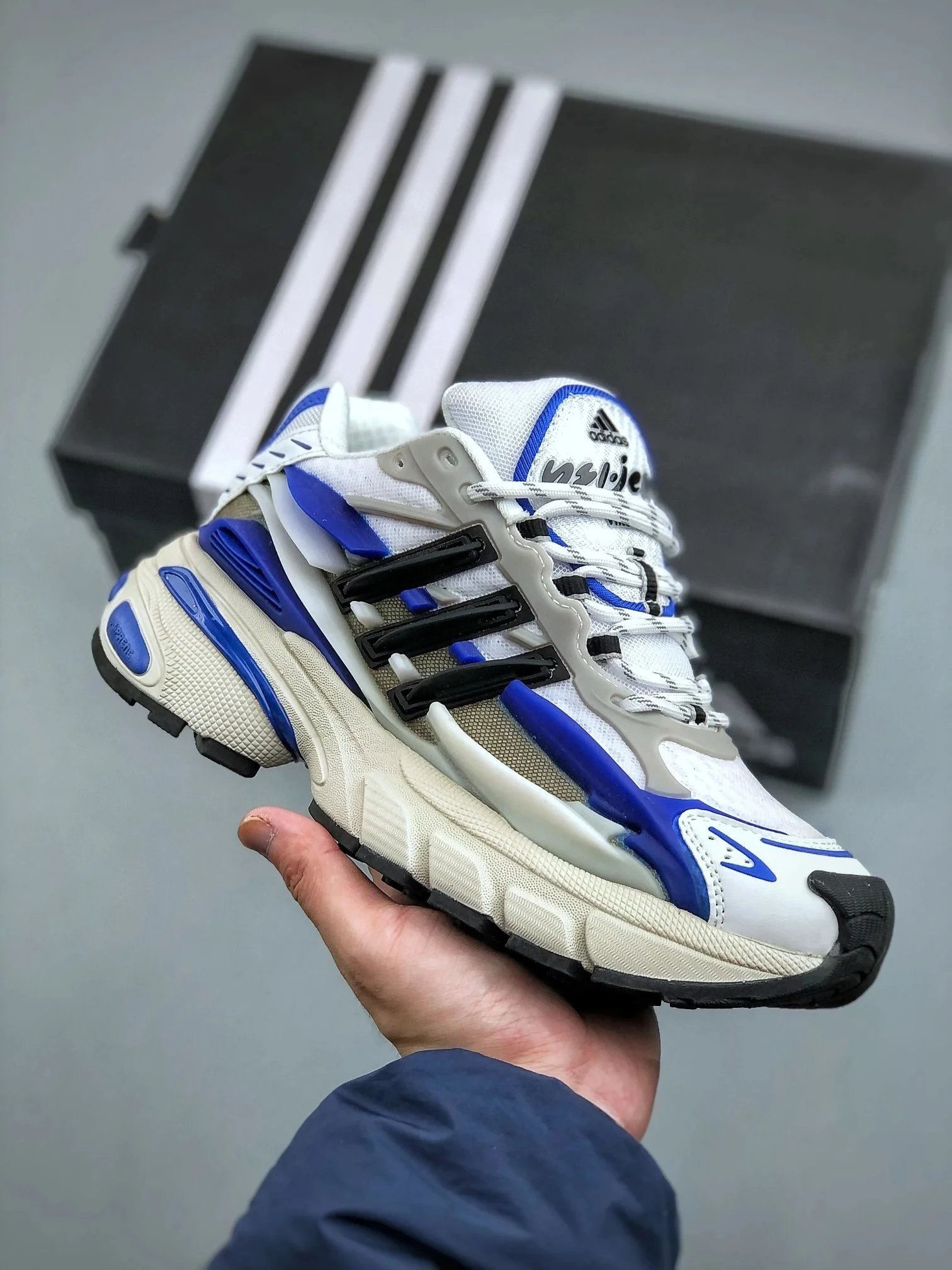 Adidas x Pharrell Williams Adistar Jellyfish Shoes — The 5th colorway — USFans Spreadsheet photo