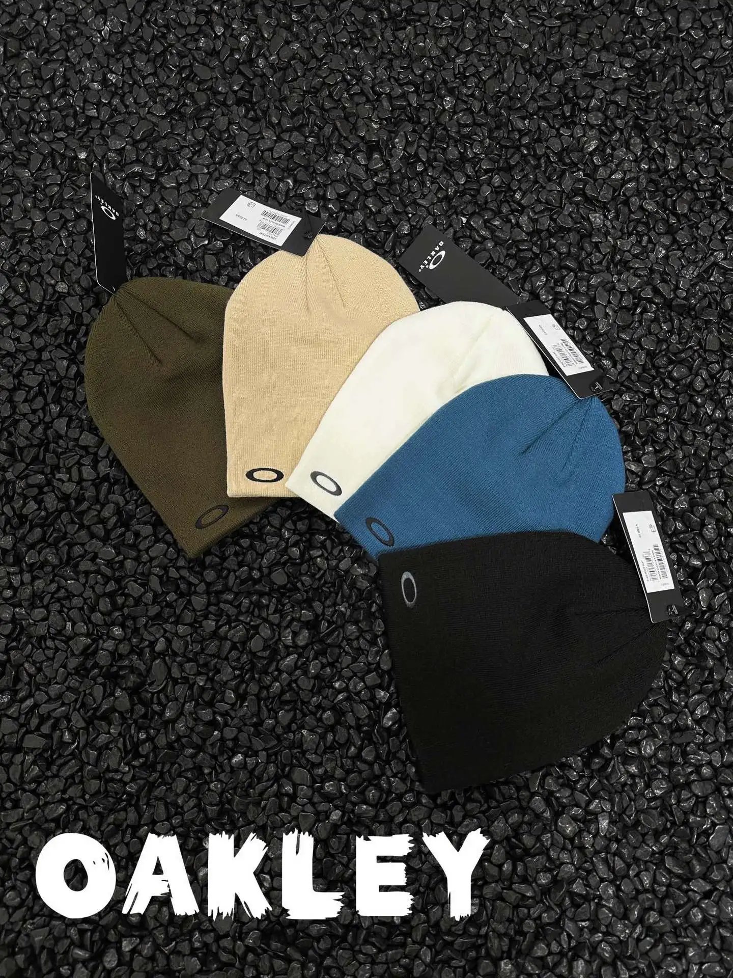 Oakley Beanie — white colorway — USFans Spreadsheet photo