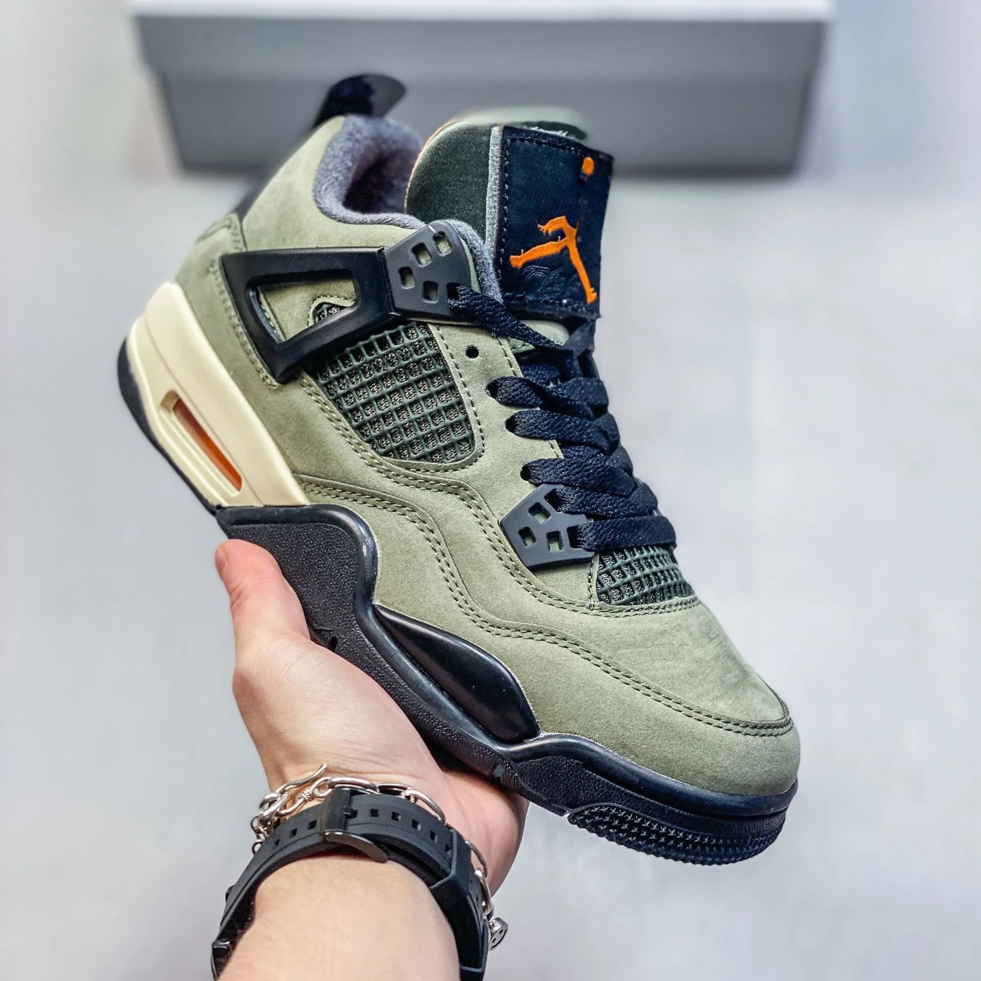 Jordan 4 Vivid Sulfur — 20 colorway — USFans Spreadsheet photo