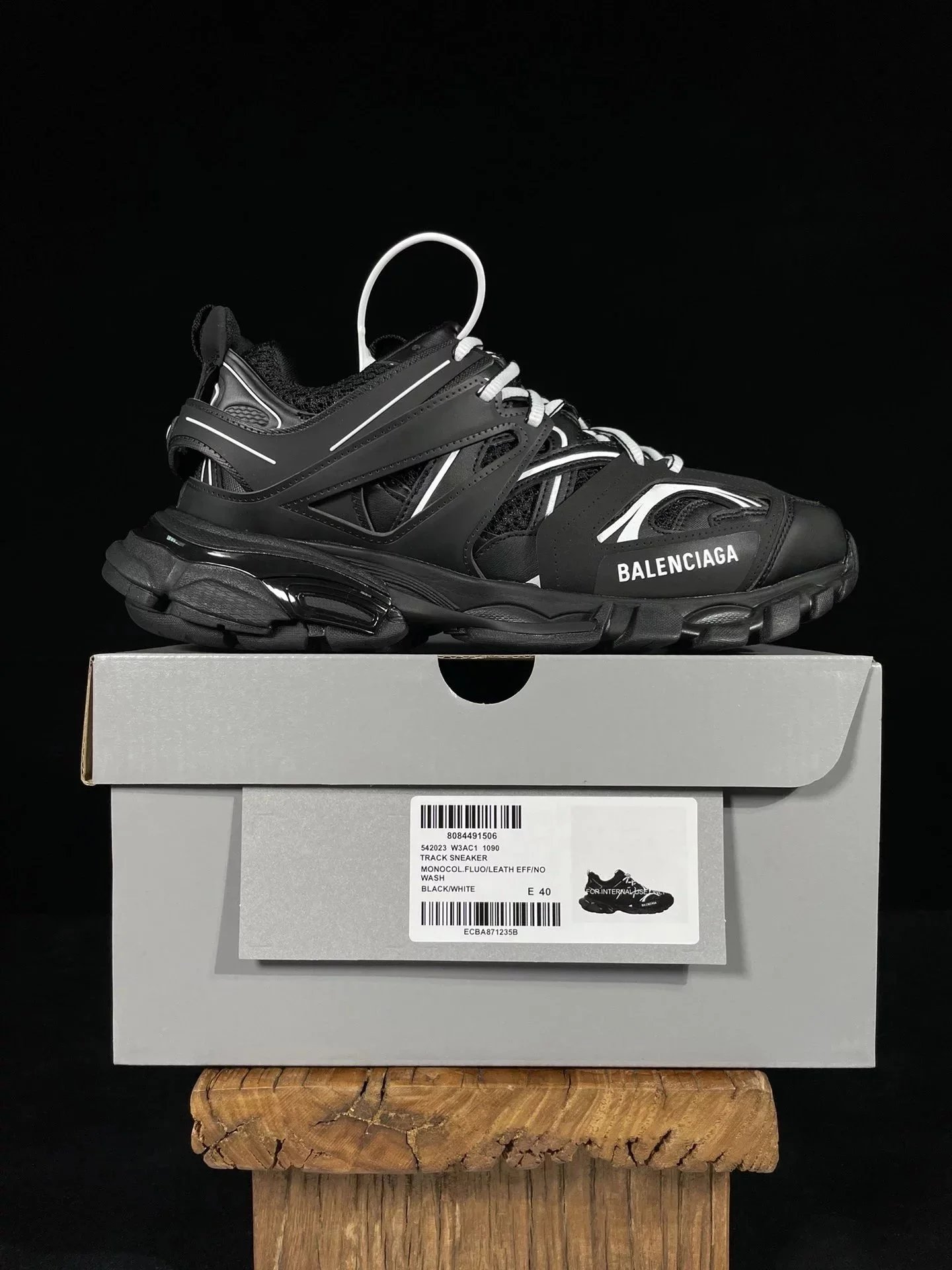 Balenciaga Track Sneakers — Three generations of black and white 11090 colorway — USFans Spreadsheet photo