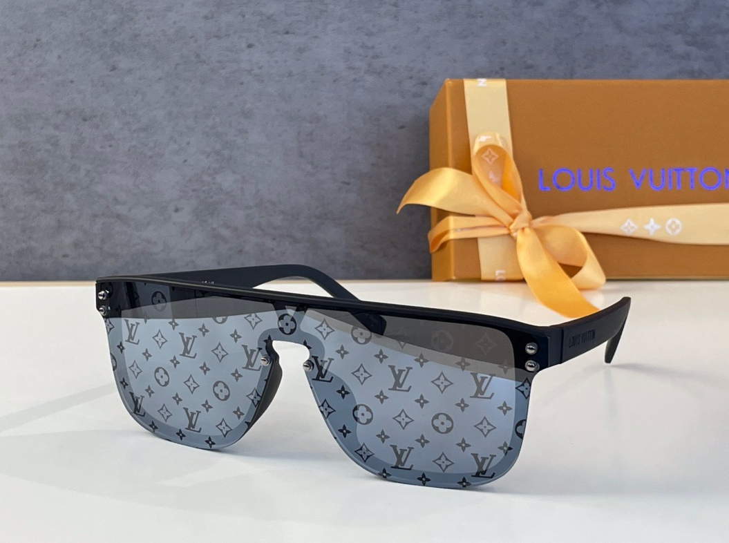 Louis Vuitton Eyewear Monogram Shield Sunglasses image 3