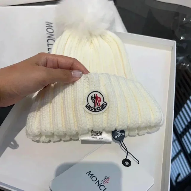Moncler Hats Rib-Knit Cuffed Beanie product detail image 15
