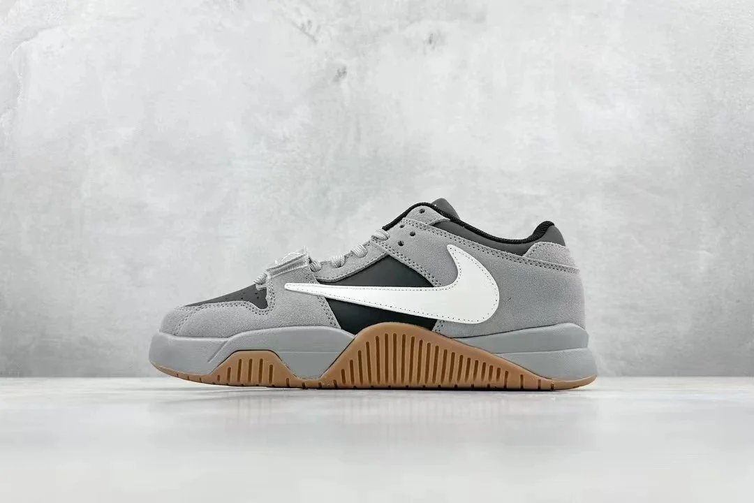 Nike white casual sneakers with strap product photo 4