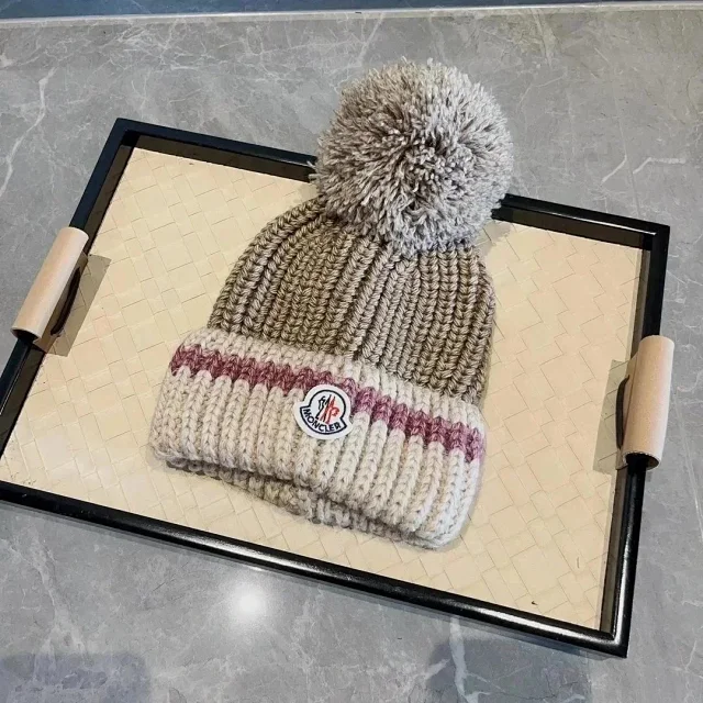 Moncler Hats Rib-Knit Cuffed Beanie product detail image 12