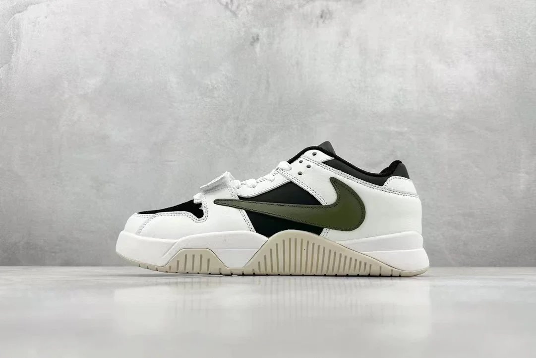 Nike white casual sneakers with strap product photo 3