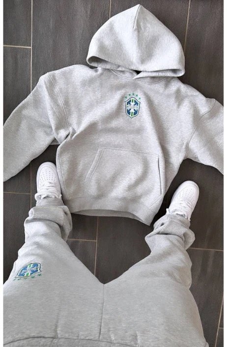 Gray Hooded Suit (Badge)