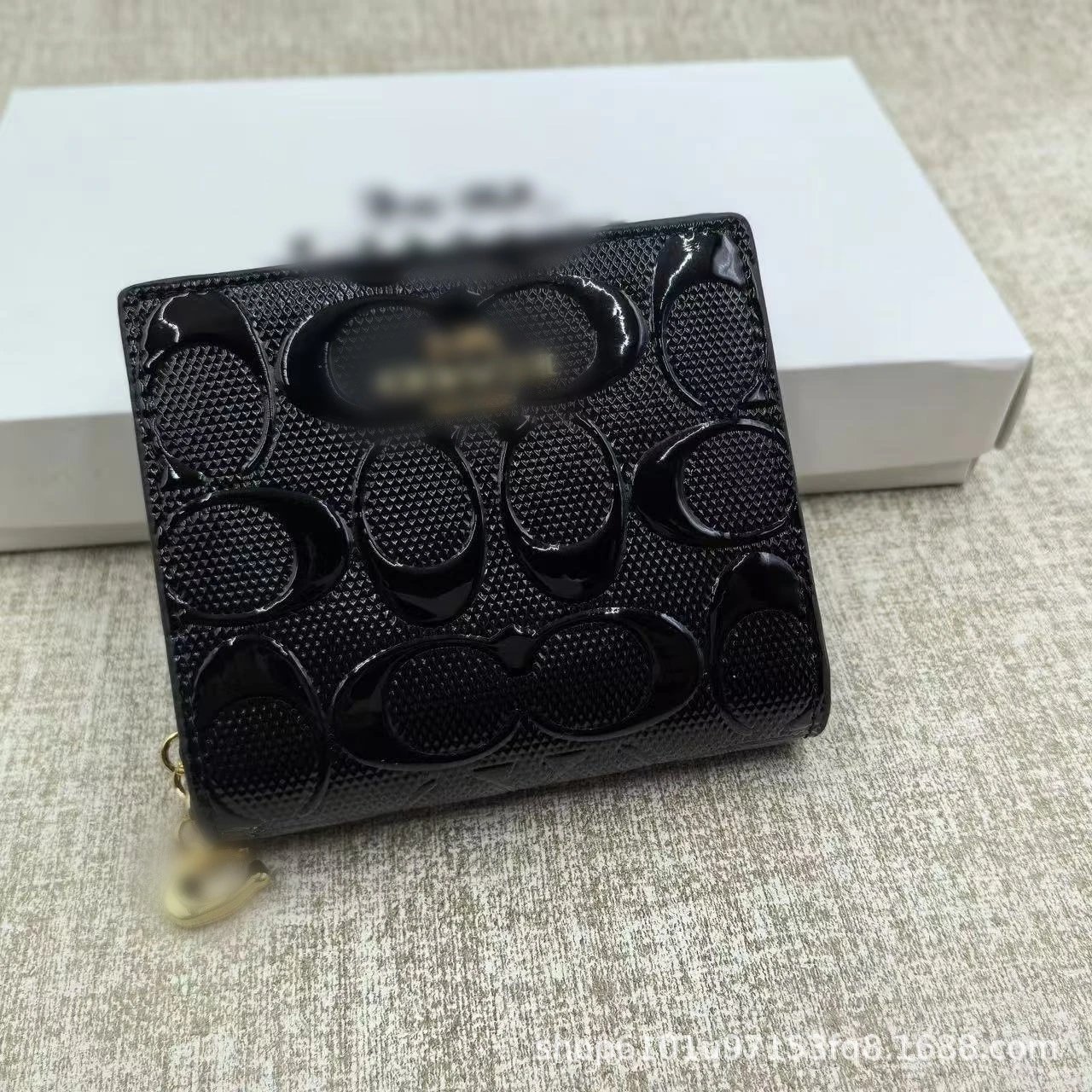 C * patent leather mirror relief short multi-functional coin purse