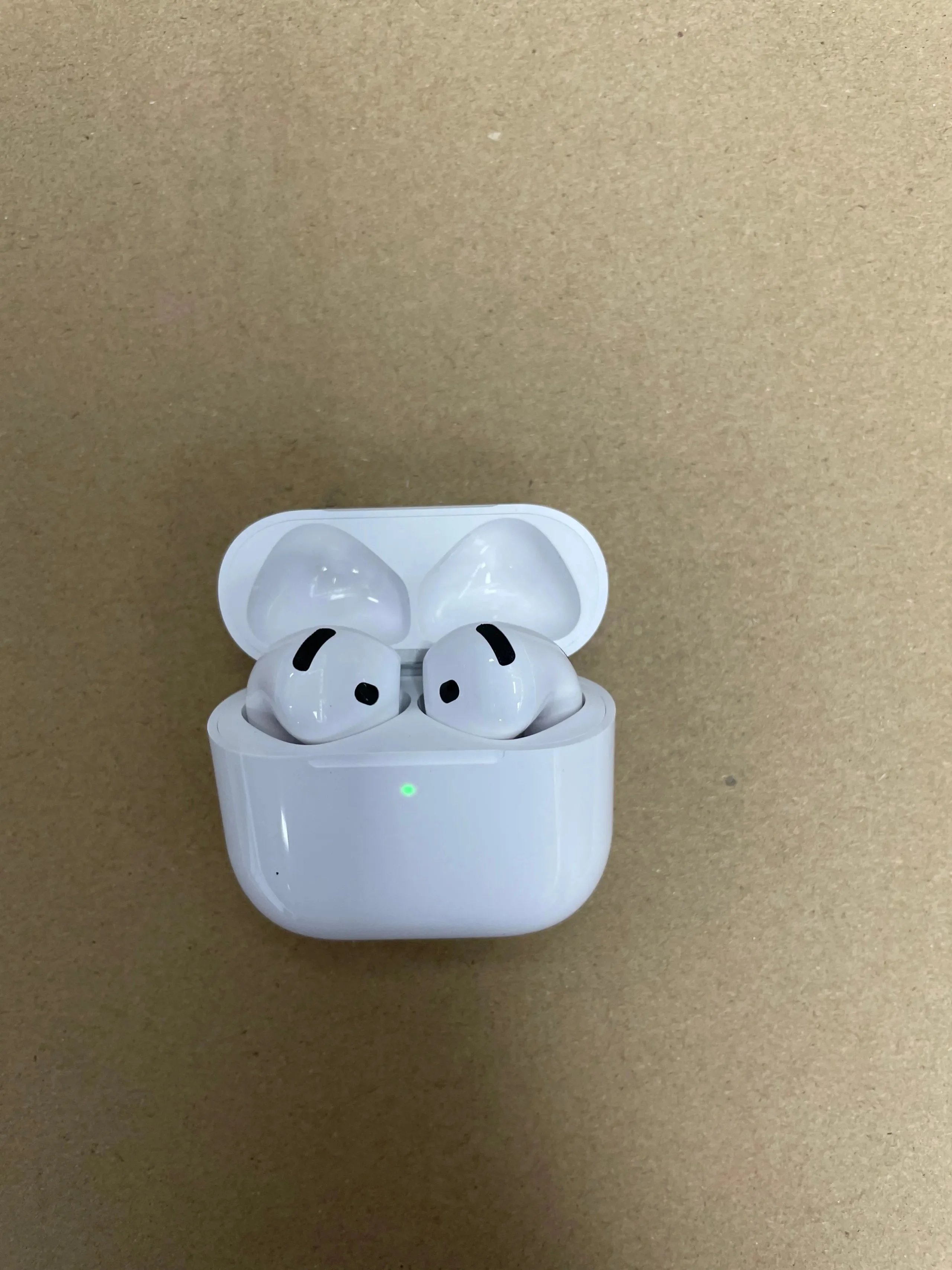 airpods  4 with ancFirst payment first ship 2
