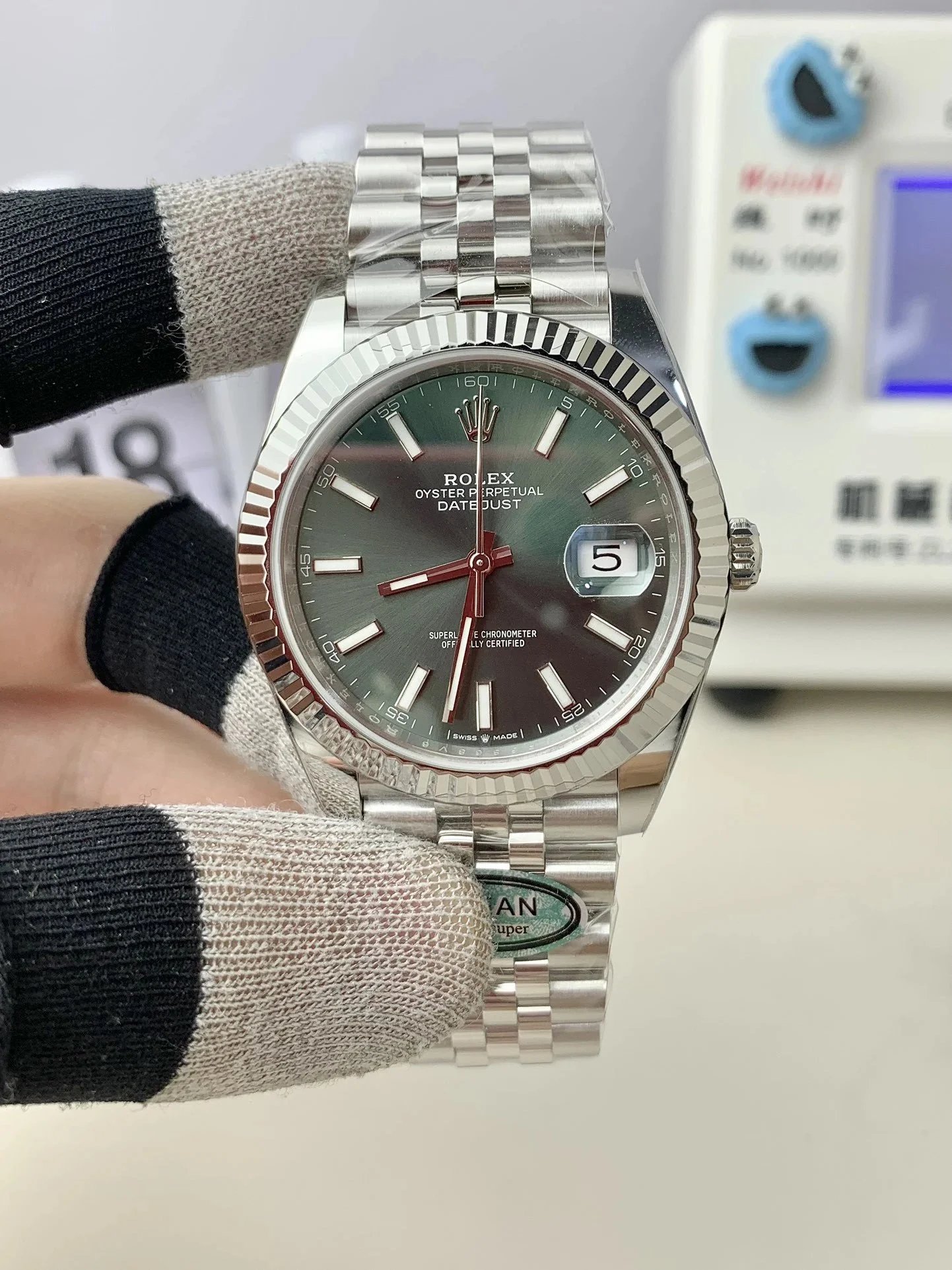 Rolex Multiple watch models — L