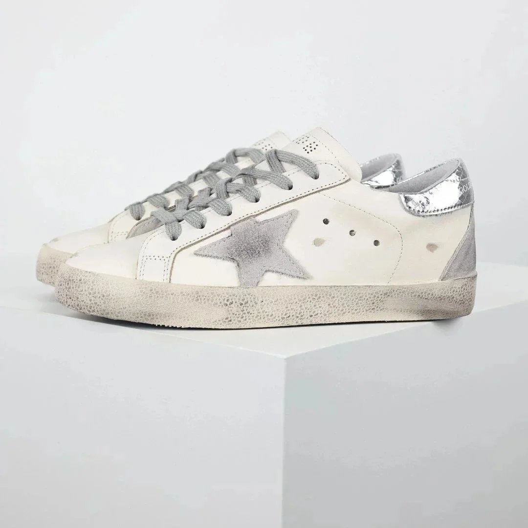 灰星亮银尾小脏鞋