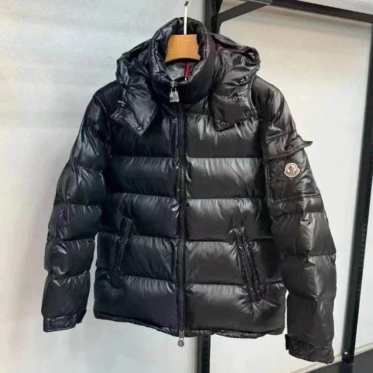 39 Black