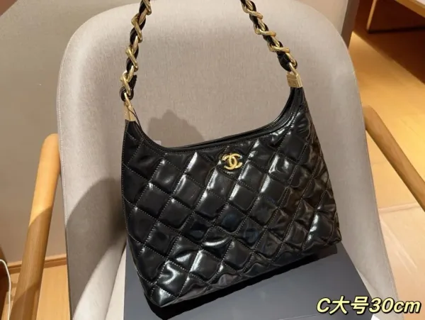 Chanel 22 Bag White Quilted Patent Leather Shoulder Bag - 21