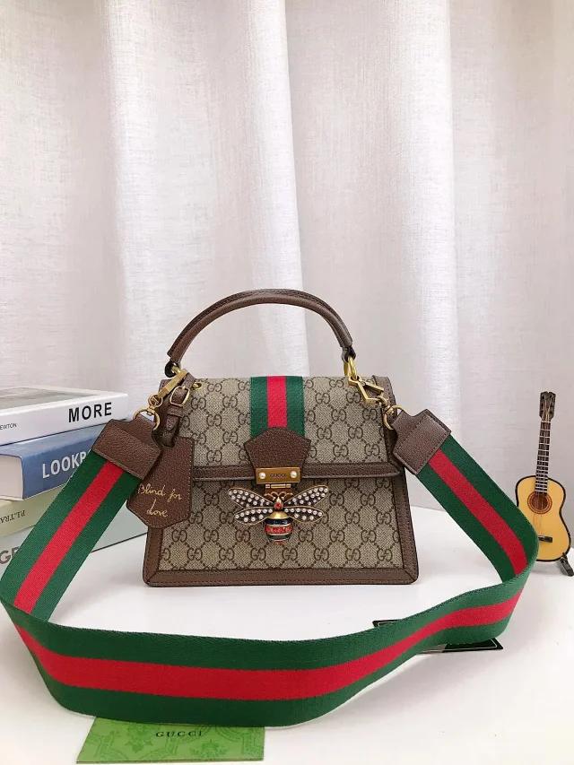 Gucci Crossbody Bags Quilted GG-logo chain flap bag product detail image 27