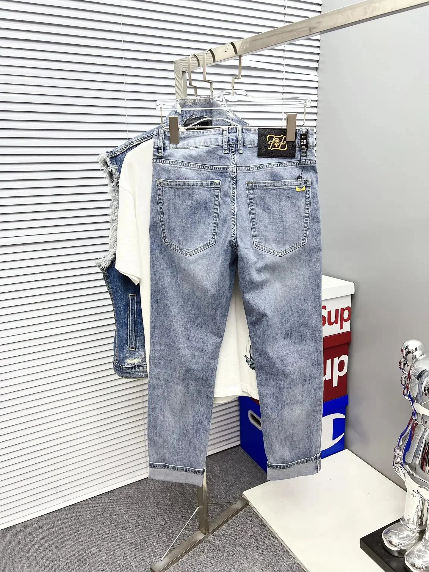 Fendi Embroidered Patch Denim Jeans Blue - 28