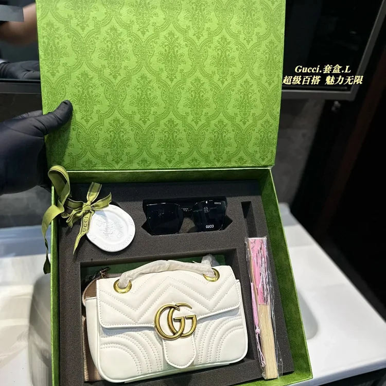 Gucci Marmont Shoulder Bag
