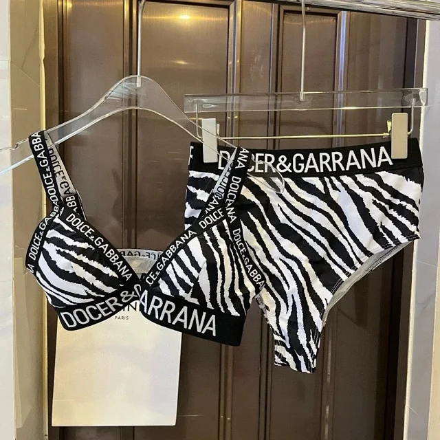 Dolce&Gabbana Swimwear Logo-Print product detail image 12
