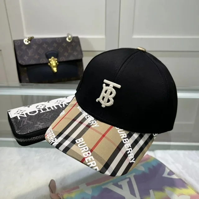 Burberry Hats Baseball Cap with Embroidered Logo or Equestrian Knight Emblem product detail image 23