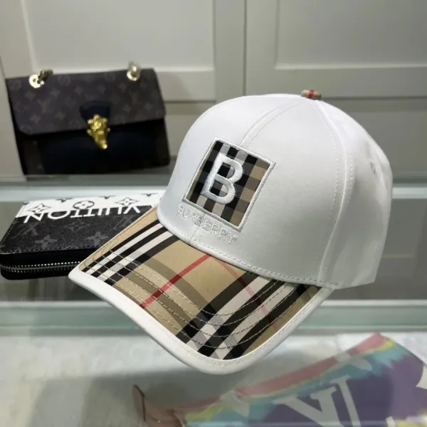 Burberry Logo Embroidery Baseball Cap Black - 32