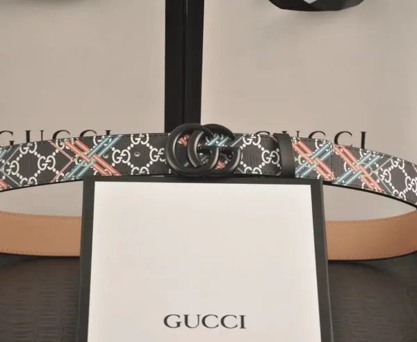 Gucci Disney x Gucci Micky Mouse GG Supreme Belt with Interchangeable Gold and Silver Double G Buckles - 5