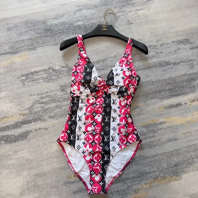 Louis Vuitton Swimwear Monogram Print Triangle Bikini Set product detail image 14