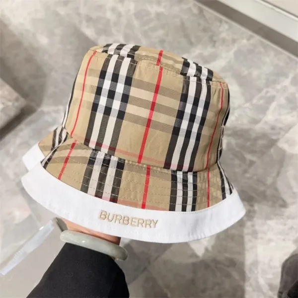 Burberry Vintage Check Bucket Hat Beige Multicolor - 25