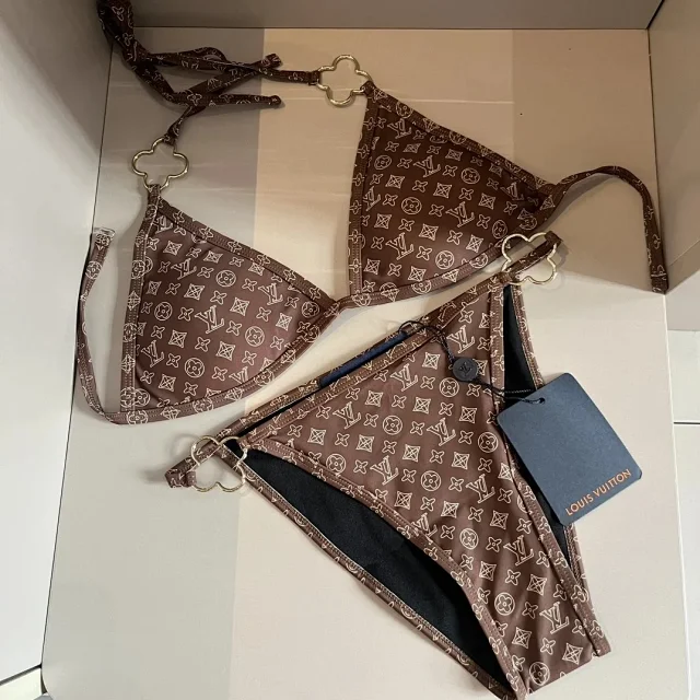 Louis Vuitton Swimwear Logo Print product detail image 16