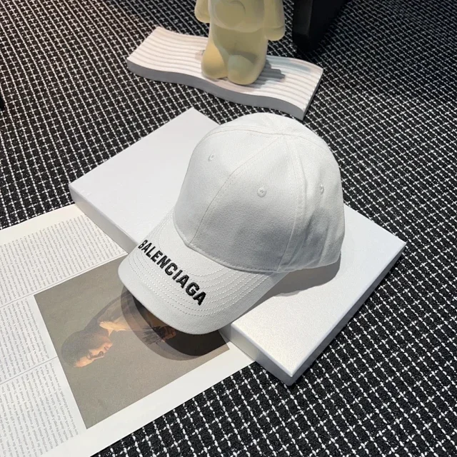 Burberry Hats Baseball Cap with Embroidered Logo or Equestrian Knight Emblem product detail image 34
