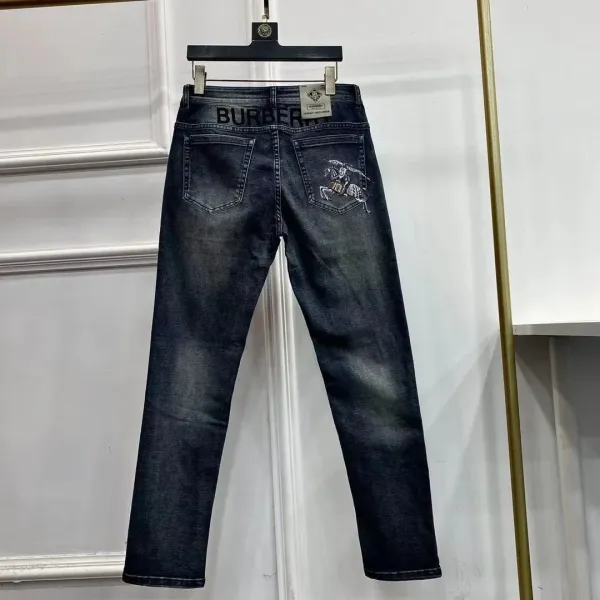 Fendi FF Monogram Patchwork Light Wash Jeans and Graphic Print T-Shirt Set - 22