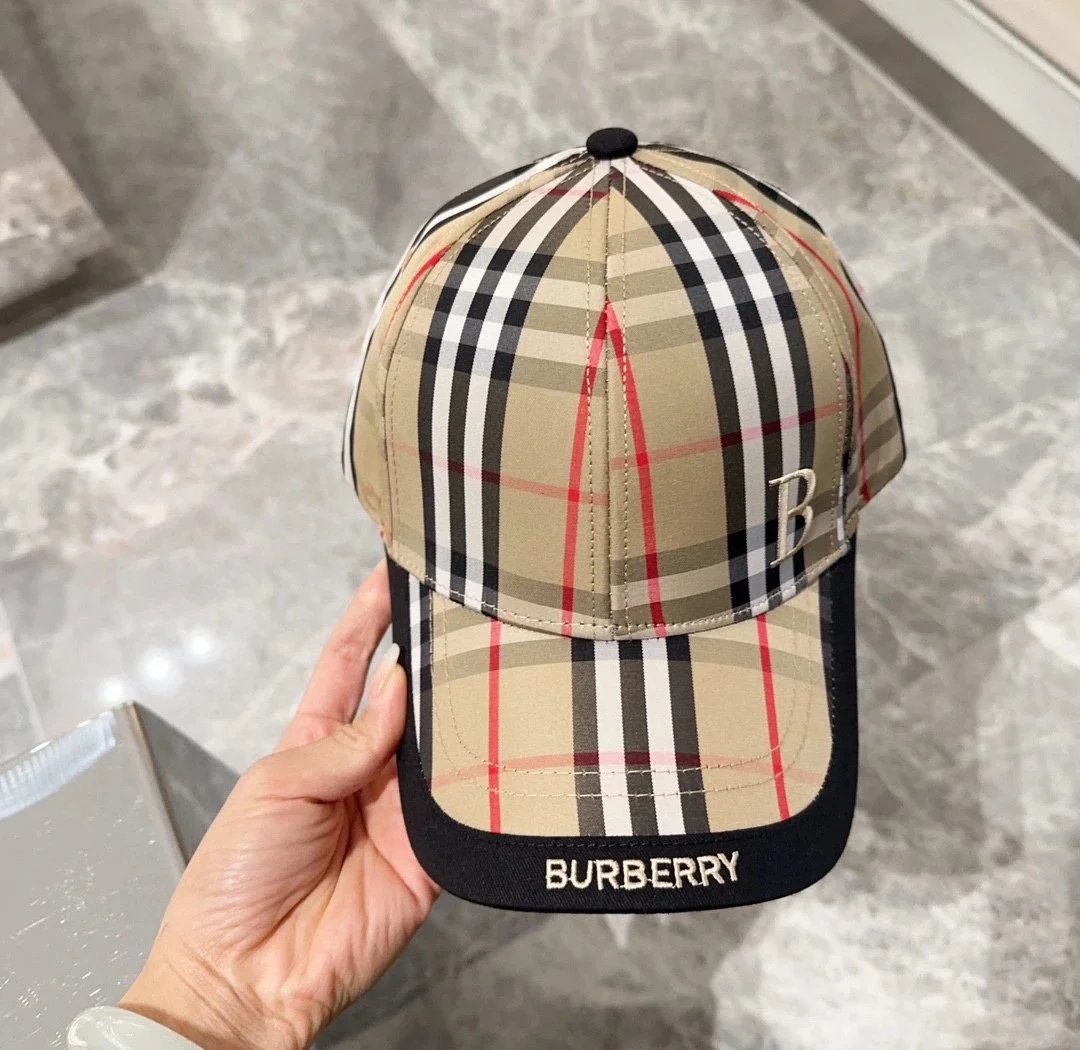 Burberry Check Print Baseball Cap White - 32