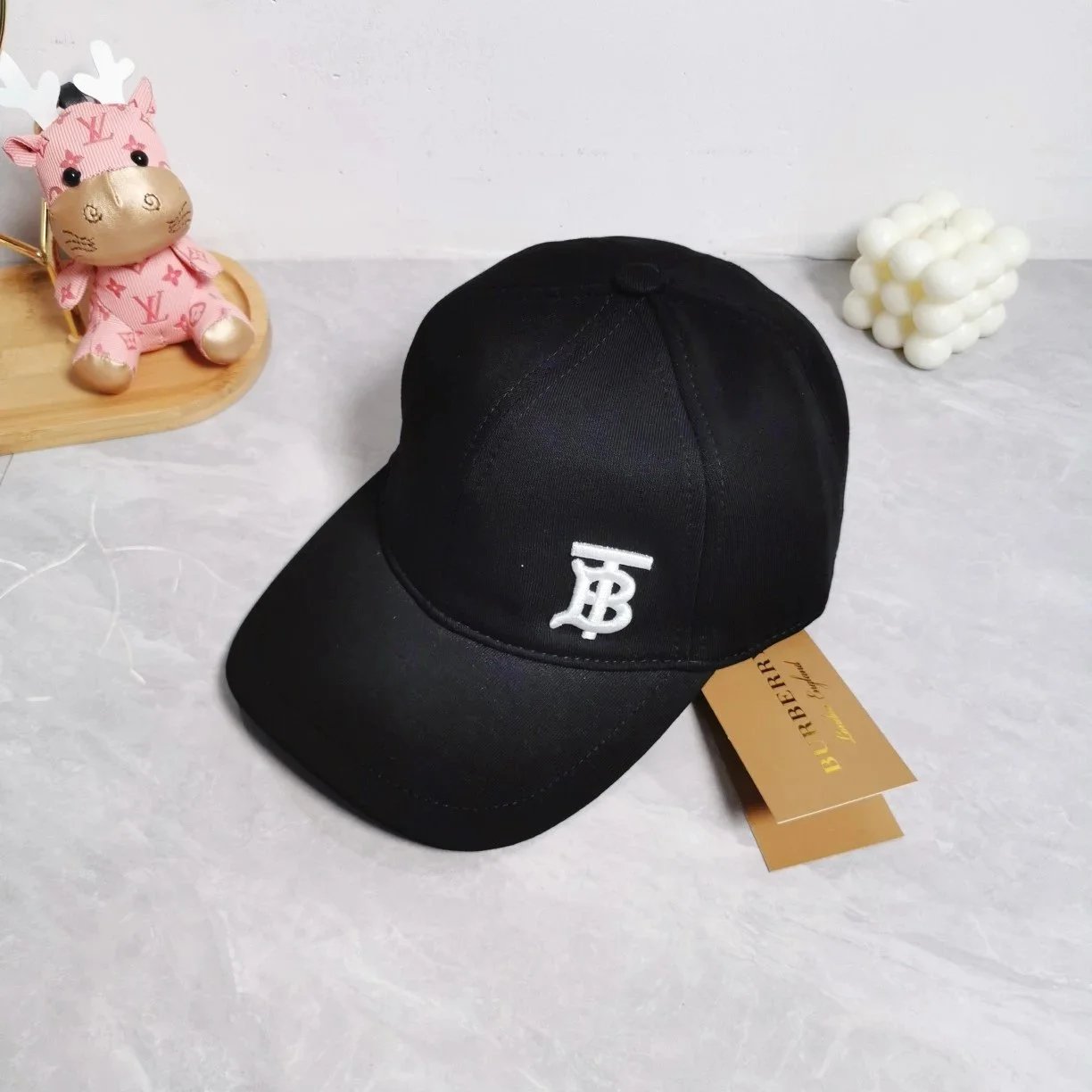 Burberry Logo-Embroidered Black Baseball Cap - 17