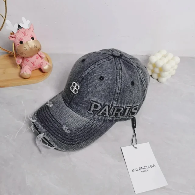 Balenciaga Hats Logo-Print Baseball Cap product detail image 20
