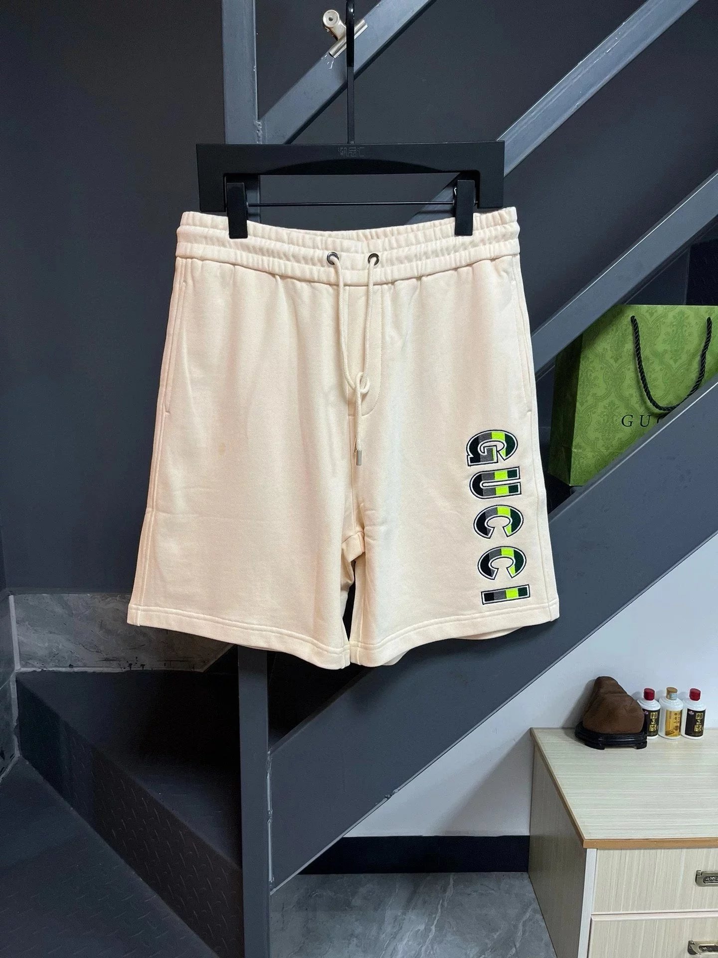 Gucci Logo-Print Black Sweat Shorts - 17