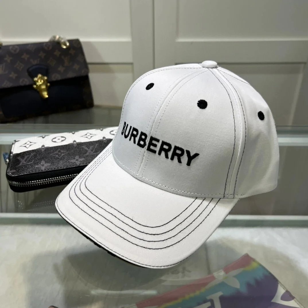 Burberry Baseball Cap [31 styl