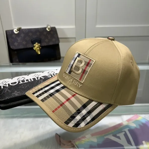 Burberry Logo Embroidery Baseball Cap Black - 33