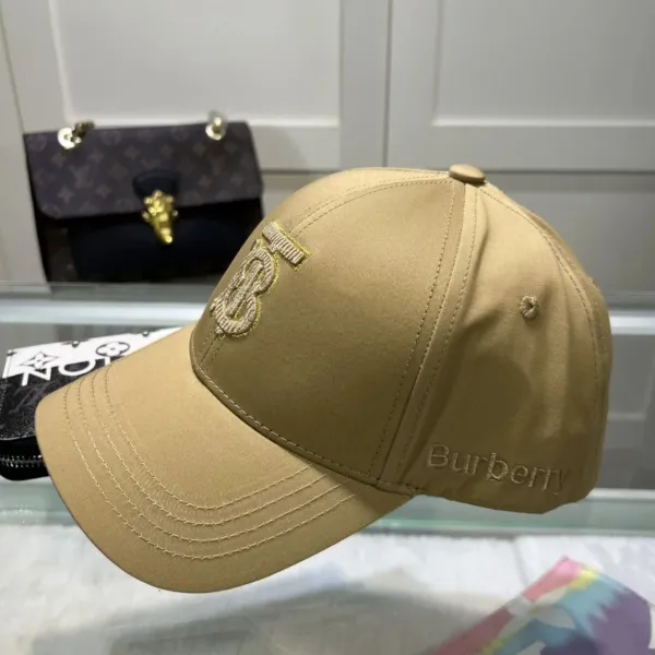 Burberry Vintage Check Bucket Hat Beige Multicolor - 12
