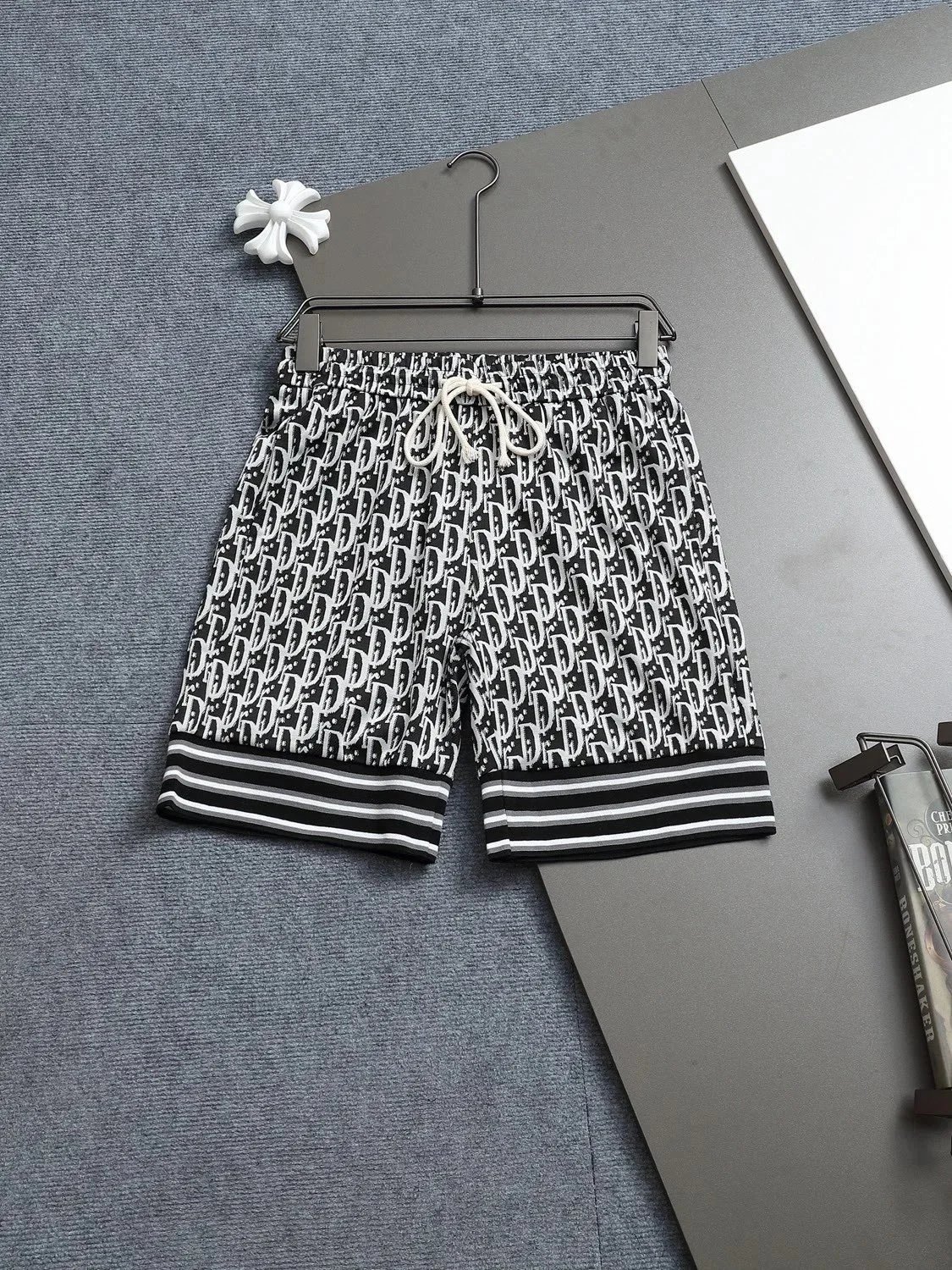 Dior Oblique Print Shorts Beige Brown Striped Cuff Shorts - 38