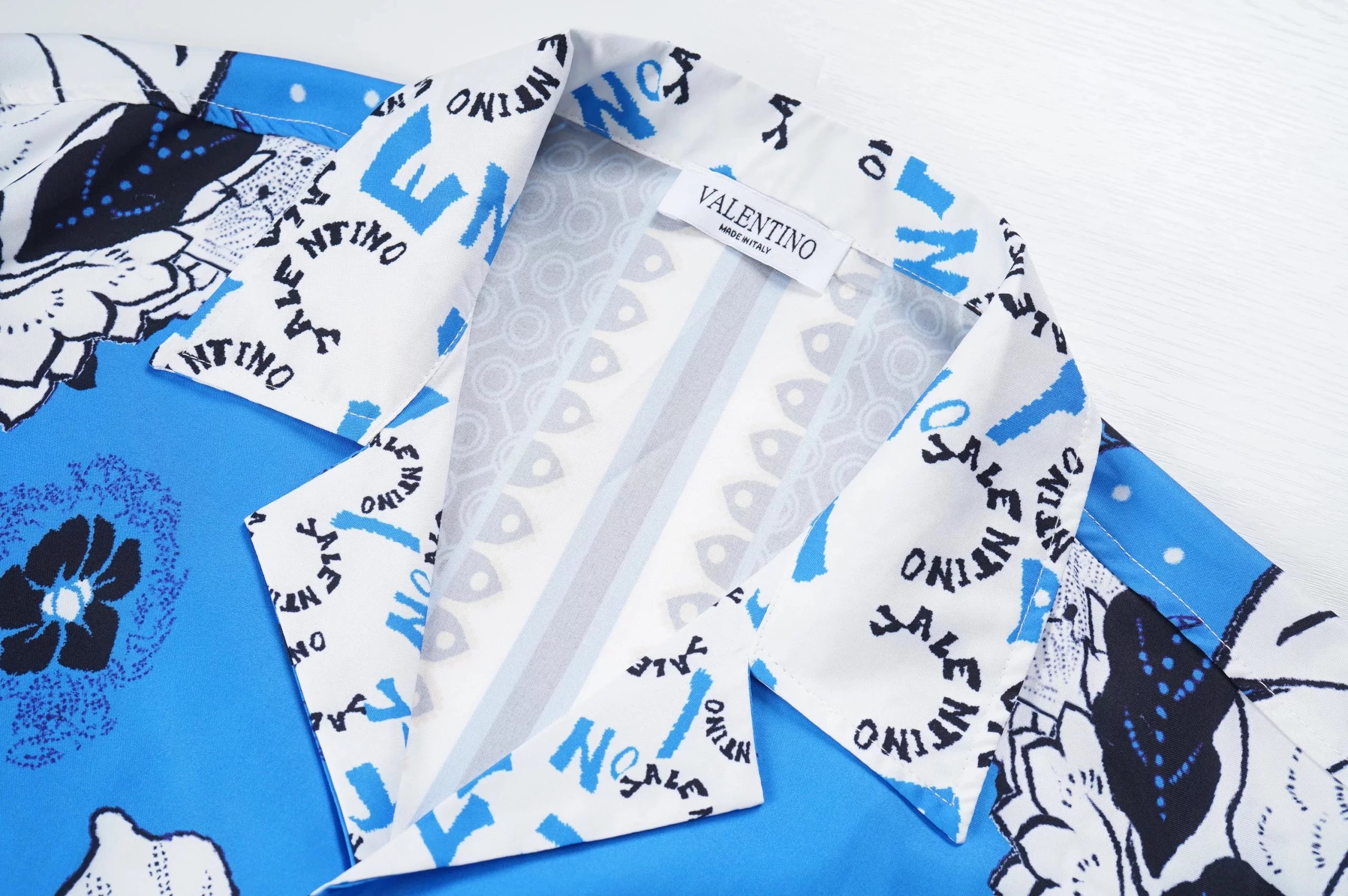 Valentino Logo Print Blue and White Resort Set - 8