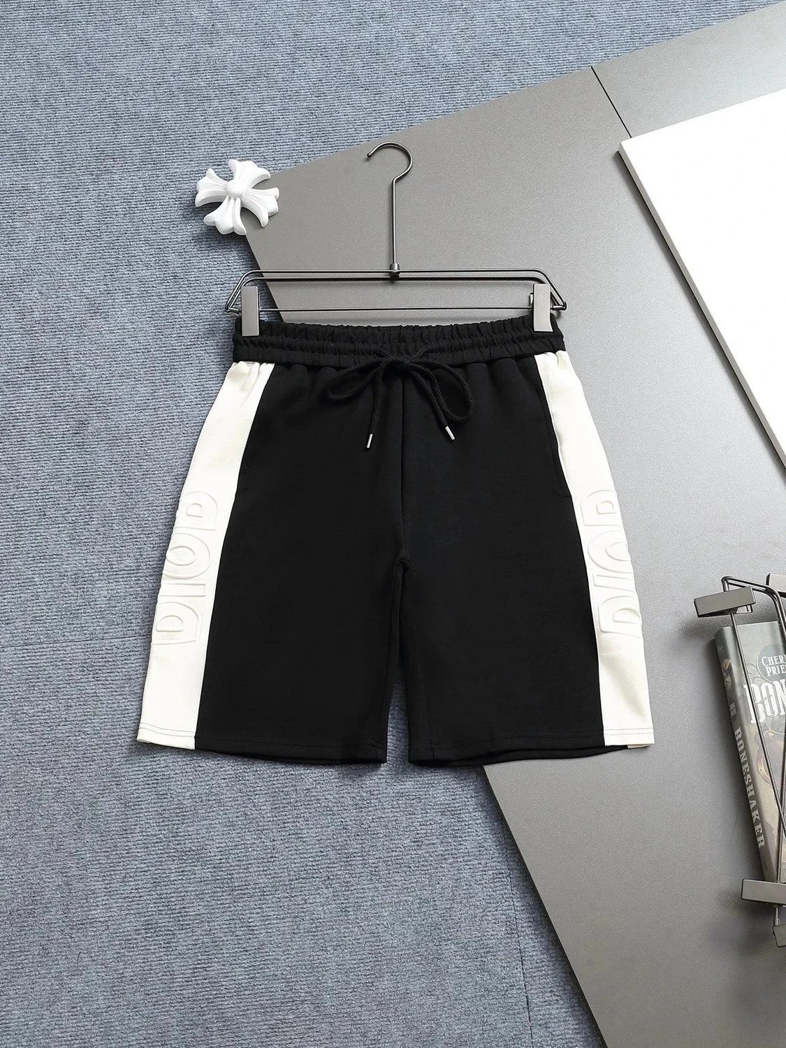 Dior Oblique Print Shorts Beige Brown Striped Cuff Shorts - 40